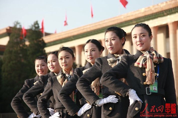 Mujeres en el XVIII Congreso Nacional del Partido Comunista de China