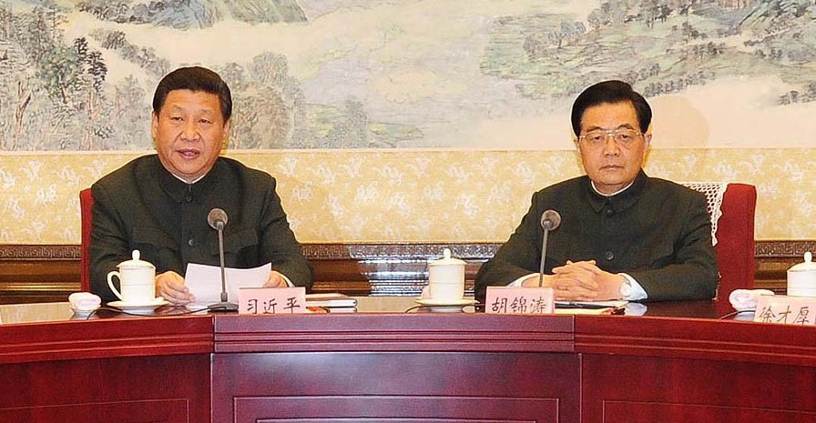 Hu y Xi urgen al ejército chino a completar misiones históricas bajo el nuevo liderazgo