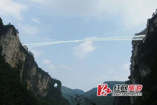 Construirán el puente de cristal más largo del mundo en Zhangjiajie