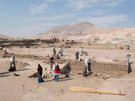 Descubren en Egipto antiguas tumbas que tendrían más de 3.000 años de antigüedad