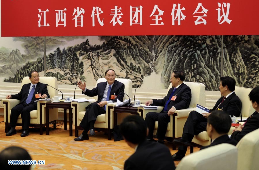 Altos líderes chinos participan en deliberaciones con legisladores (4)