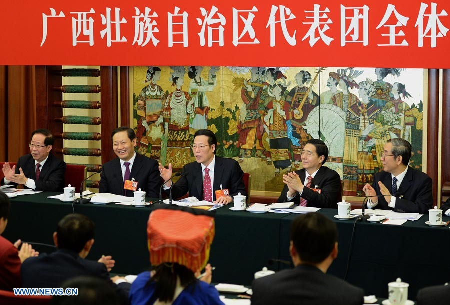 Altos líderes chinos participan en deliberaciones con legisladores (5)