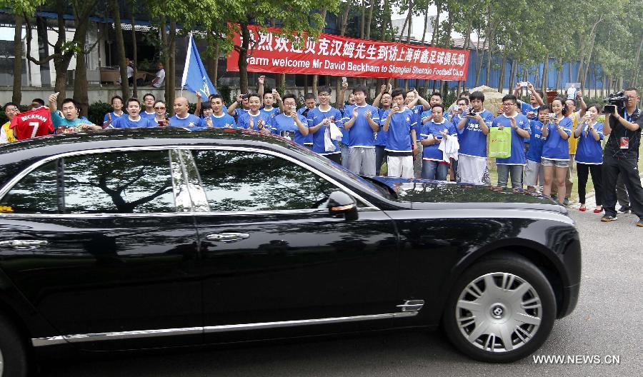 Beckham recibe a sus fans en Shanghai