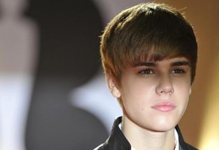 Modelo Ashley Moore se convierte en la nueva novia de Justin Bieber